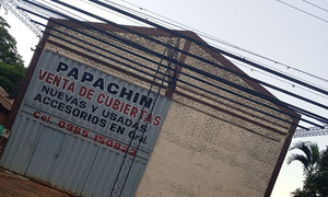 Vecinos de Calle Hovy denuncian bloqueo ilegal de vereda por construcción privada - OviedoPress