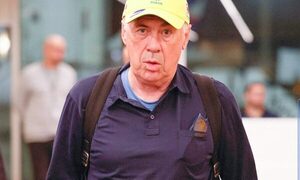 Hace días nomás dirigía al Real Madrid, hoy fue a ver el partido de Gremio contra Luqueño