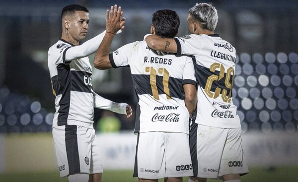 Versus / Olimpia despierta seis fechas tarde y se despide de la Libertadores con una goleada