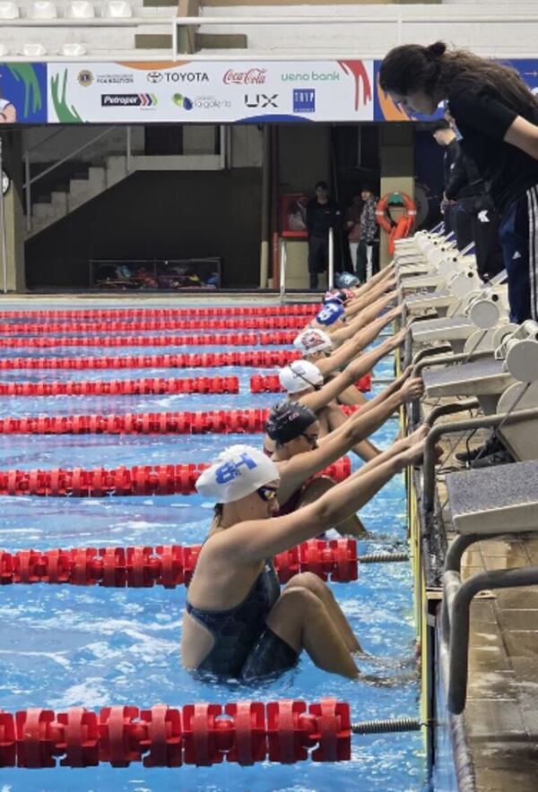 Natación: Clasificatorio internacional - Polideportivo - ABC Color