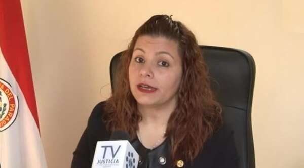 Otorgan libertad ambulatoria a jueza de paz suspendida por “mafia de los pagarés - Noticiero Paraguay