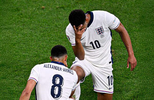 Versus / Alexander-Arnold es anunciado por el Real Madrid y jugará el Mundial de Clubes