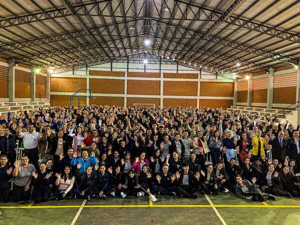 Más de 500 docentes de Itapúa participaron en la capacitación “Herramientas Actualizadas”