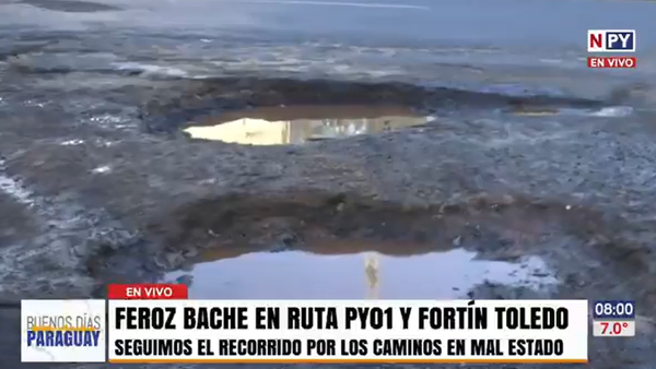 Profundos baches convierten en “campo de batalla” la zona de 4 Mojones