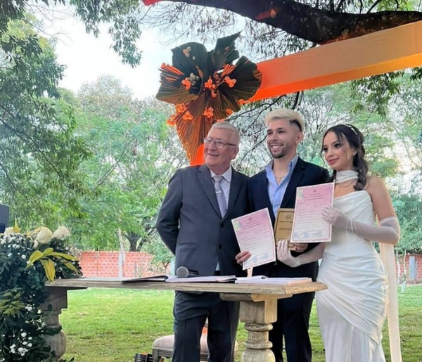 ¡Julio Enciso se casó con la colombiana Melissa Cardona! | Unicanal
