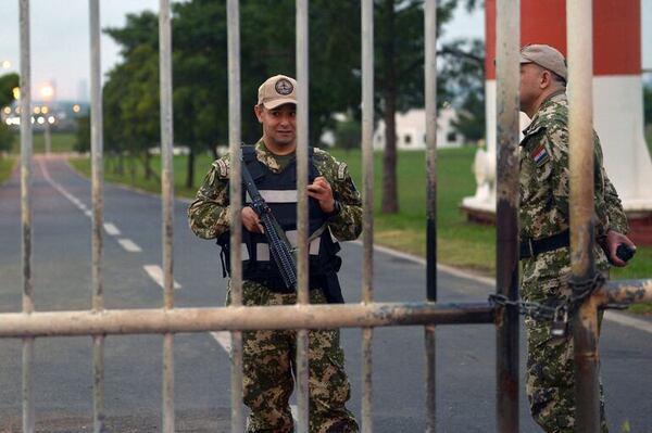 Arribo de familiares de Marset a Paraguay pone en alerta a Senad - Policiales - ABC Color