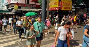 La Nación / Turistas argentinos llegan cada vez más a Paraguay atraídos por condiciones económicas más favorables