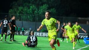 Hugo Sandoval apunta al exterior