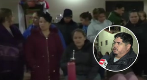 Padres se manifiestan en defensa de rubro en escuela de Capiatá - SNT