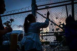Fallo favorable a Trump con el que podría expulsar a medio millón de inmigrantes latinos - Mundo - ABC Color