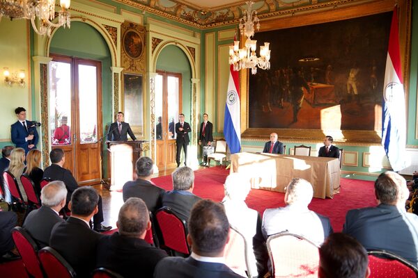 Peña sugiere producir energía renovable “a gran escala” en el Chaco paraguayo