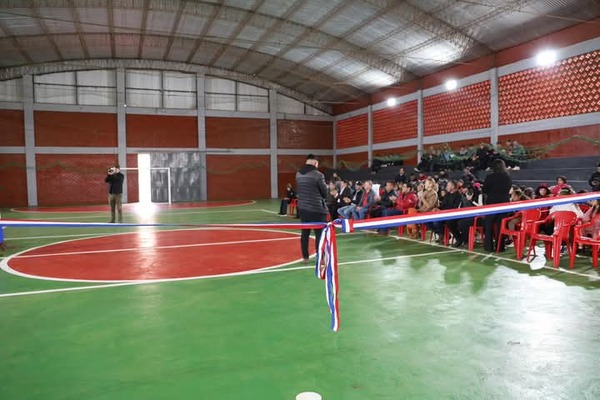 Gobernación entrega pista deportiva a estudiantes de Iruña - ADN Digital