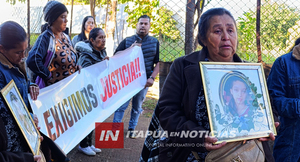 AUTOCONVOCADOS EXIGIERON JUSTICIA FRENTE AL MINISTERIO PÚBLICO EN ENCARNACIÓN