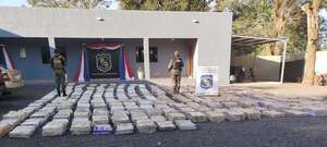 Incautan tractocamión con 3.885 kilos de marihuana en Capiibary - Nacionales - ABC Color