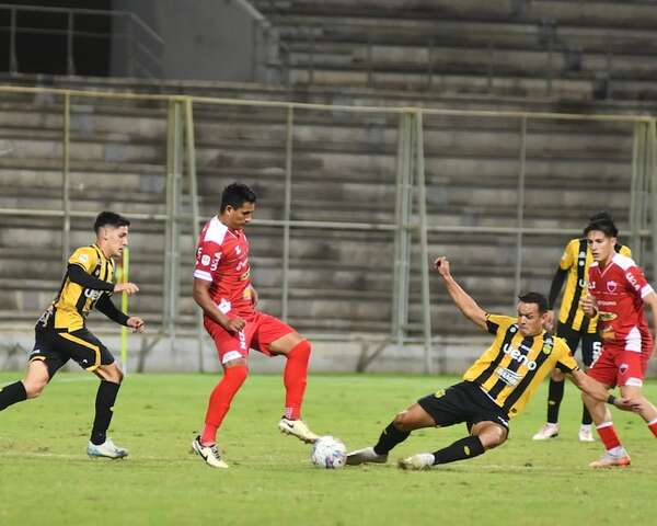 Guaraní de Fram y Fernando de la Mora empatan en Encarnación - Fútbol de Intermedia - ABC Color