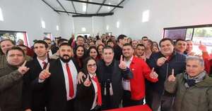 La Nación / Cartes inaugura seccional e insta a los colorados a servir al pueblo