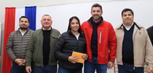 Jóvenes de Ñeembucú reciben becas de Yacyretá - ADN Digital