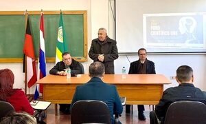 IV Foro Científico de la UNE aborda impacto ético de la inteligencia artificial