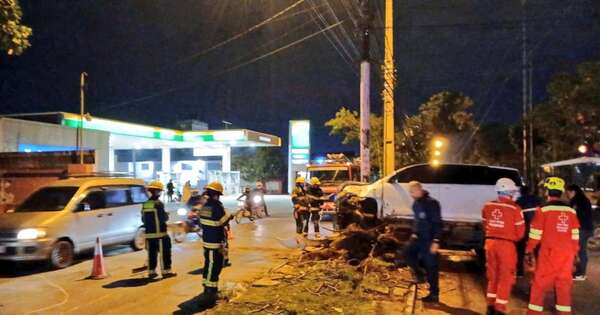 La Nación / Aparatoso accidente de tránsito se registró sobre la avenida Artigas