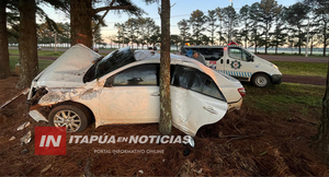 MUJER RESULTA HERIDA EN ACCIDENTE Y ES RESCATADA POR BOMBEROS VOLUNTARIOS