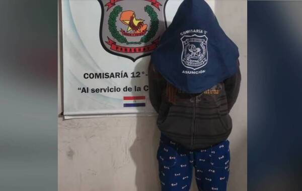 Mientras buscan al presunto asesino, se entregó una mujer que habría organizado crimen del delivery