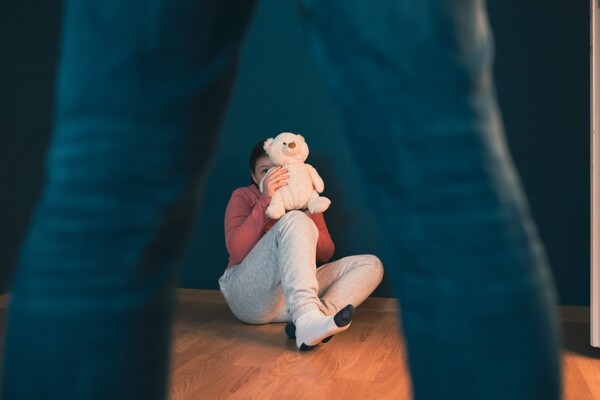 Abuso sexual en niños: en los últimos 5 años ingresaron más de 15.000 causas en el Ministerio Público, a nivel país - La Clave