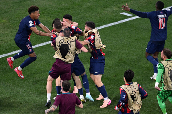 Versus / París Saint-Germain alcanza la gloria con una goleada histórica y fútbol total