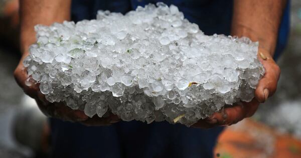 La Nación / Ciudad egipcia registró inusual tormenta de granizo