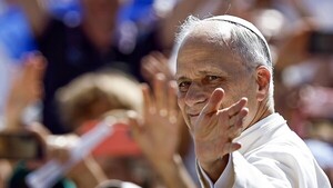 El papa defiende el matrimonio entre hombre y mujer y critica "la libertad de quitar vida"