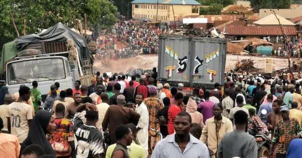 La Nación / Nigeria: inundaciones causan más de 150 muertos