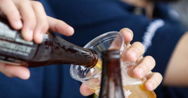 Diario HOY | Adolescentes y alcohol: una combinación peligrosa que empieza en casa