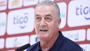Gustavo Alfaro da su lista para el combo clave