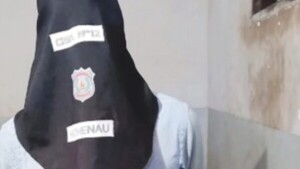Ka’úre y cegado por celos, atacó a su ex en el cole y golpeó a un joven