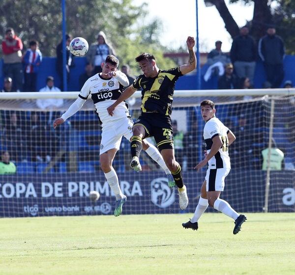 Olimpia cierra su pobre semestre igualando con Recoleta FC - Fútbol - ABC Color