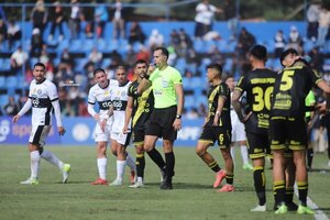 Versus / El fuerte reclamo arbitral de Olimpia tras el empate frente a Recoleta