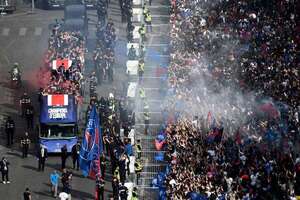 Champions League: PSG celebra en los Campos Elíseos de París - Fútbol Internacional - ABC Color
