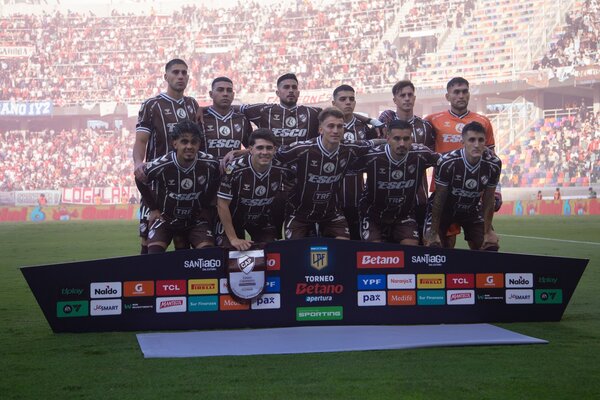 Con Ronaldo Martínez, Platense por primera vez campeón del fútbol argentino - 1000 Noticias
