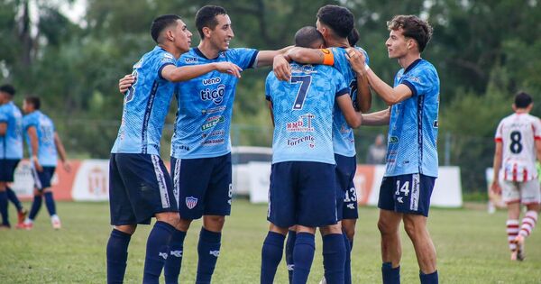 Tres triunfos y un empate en la tarde dominical de la Primera B | Asociación Paraguaya de Fútbol