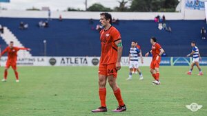 ¿Roque Santa Cruz jugará el Torneo Clausura?