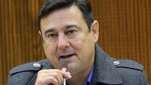“Nosotros no vamos a ser responsables de la derrota de la oposición”