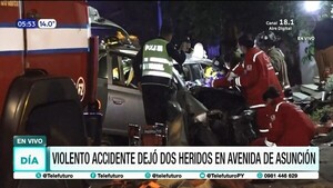 Violento accidente dejó dos heridos en Asunción