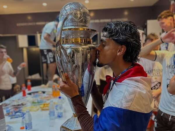 Ronaldo Martínez y el título con Platense: “Único e inexplicable” - Fútbol Internacional - ABC Color