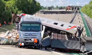Rusia investiga terrorismo tras el derrumbe de dos puentes que dejó siete muertos - OviedoPress