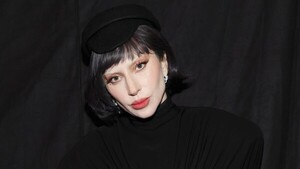 Lady Gaga debuta en el Tudum de Netflix como parte del elenco de Wednesday
