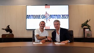 Griezmann amplía contrato con el Atlético hasta 2027