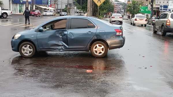 Motociclista lesionado tras accidente en zona céntrica de Encarnación
