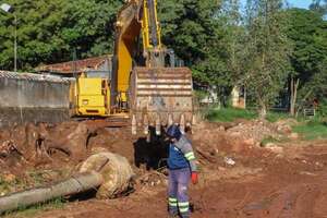 Palada inicial en obras de canalización del arroyo San Lorenzo: detalles de los trabajos  - Economía - ABC Color