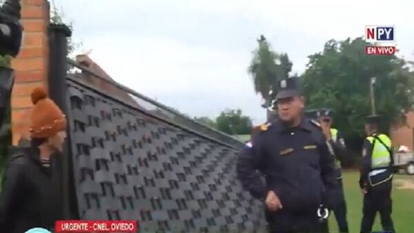 Vecinos atacan la casa del sospechoso del crimen de María Fernanda