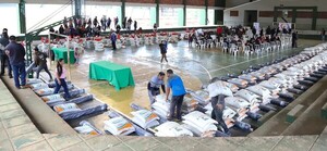 Con inversión de más de G. 2.400 millones fortalecen a productores avícolas y hortícolas de Caaguazú - .::Agencia IP::.