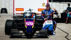 Mateo Valente logra su primer podio en Europa